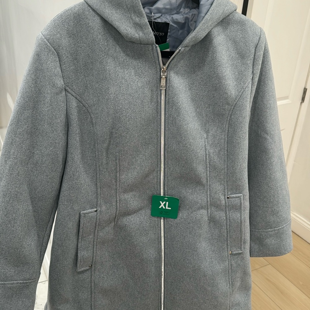 Brand new beautiful coat